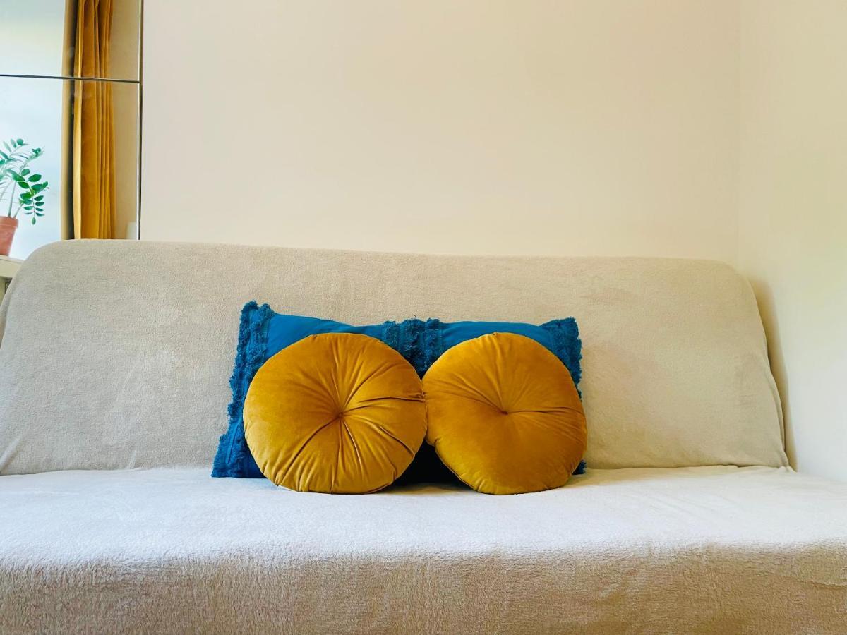 Luxury 4-Bedroom Apartment In Centre - Self-Check In & Fast Wifi Warszawa Eksteriør billede
