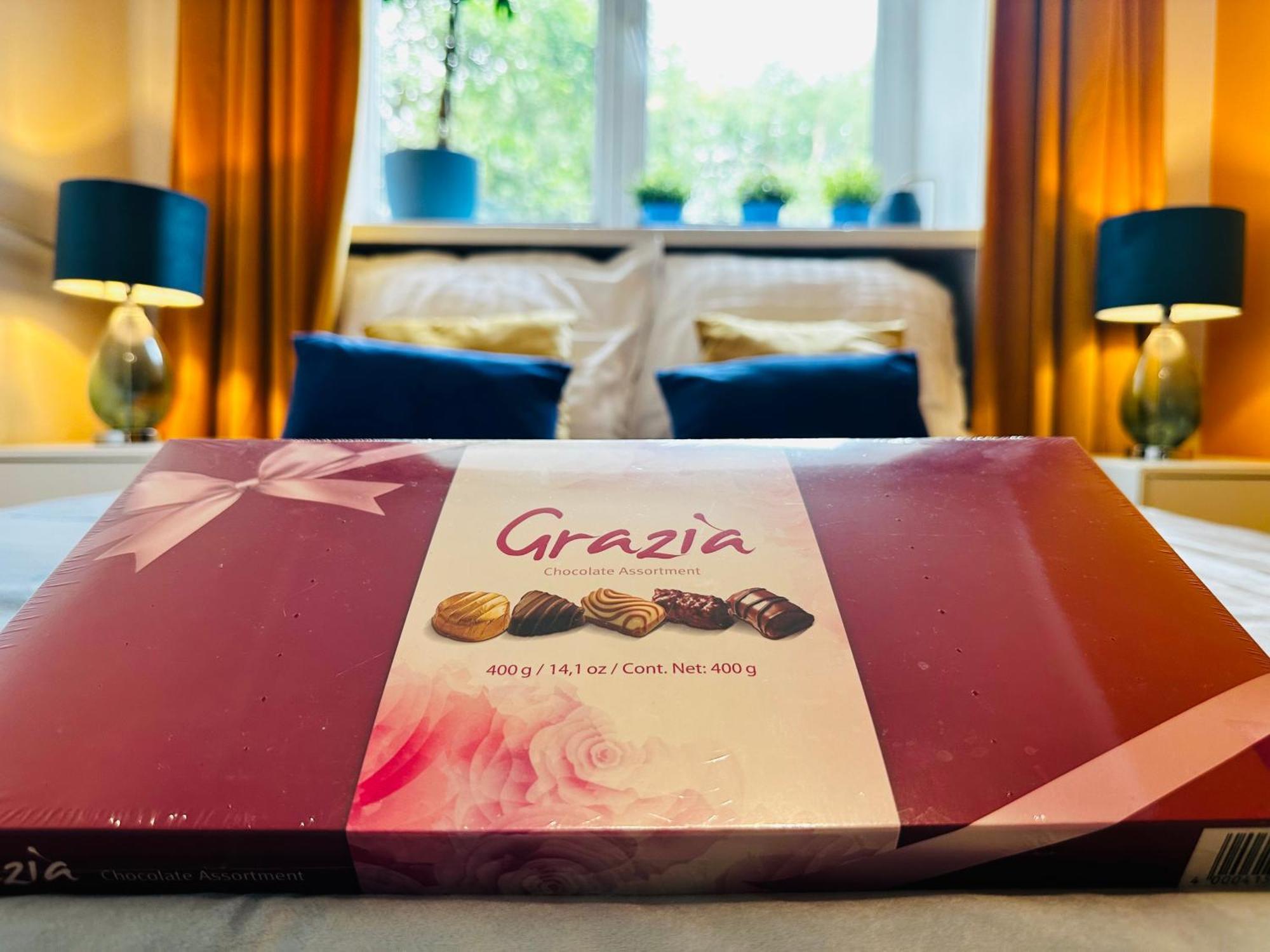 Luxury 4-Bedroom Apartment In Centre - Self-Check In & Fast Wifi Warszawa Eksteriør billede